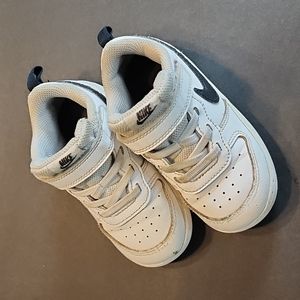 Nike toddler tennis shoes